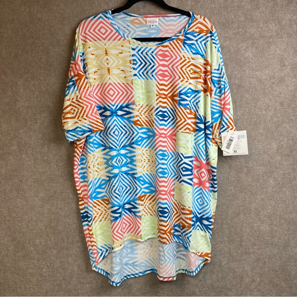 LuLaRoe Irma Womens Tunic Top M Geometric Design Scoop Neck Short Sleeve